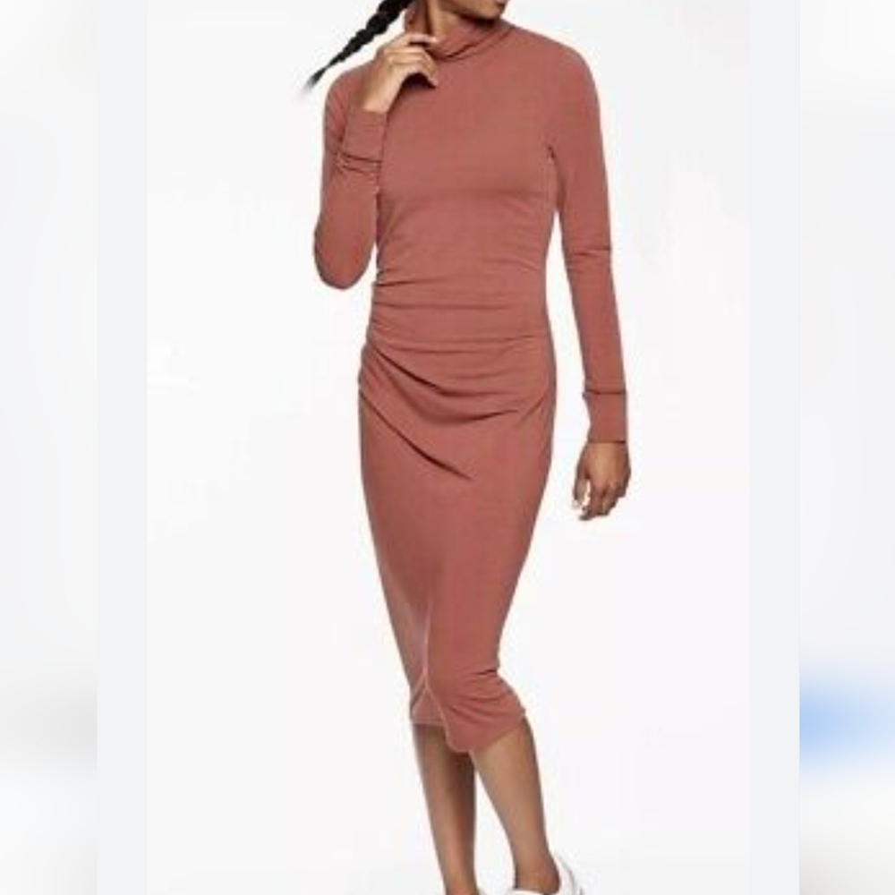 Athleta Industry Turtleneck side ruched midi dress size medium merino wool blend